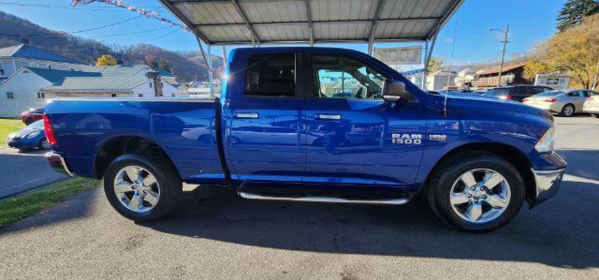 2017 Blue /Diesel Gray/Black Ram 1500 Big Horn Quad Cab 4x4 6'4 Box (1C6RR7GT2HS) with an 5.7L V8 engine, AT transmission, located at 15520 McMullen Hwy SW, Belair, MD, 21502, (301) 729-3700, 39.581375, -78.846451 - Photo#12