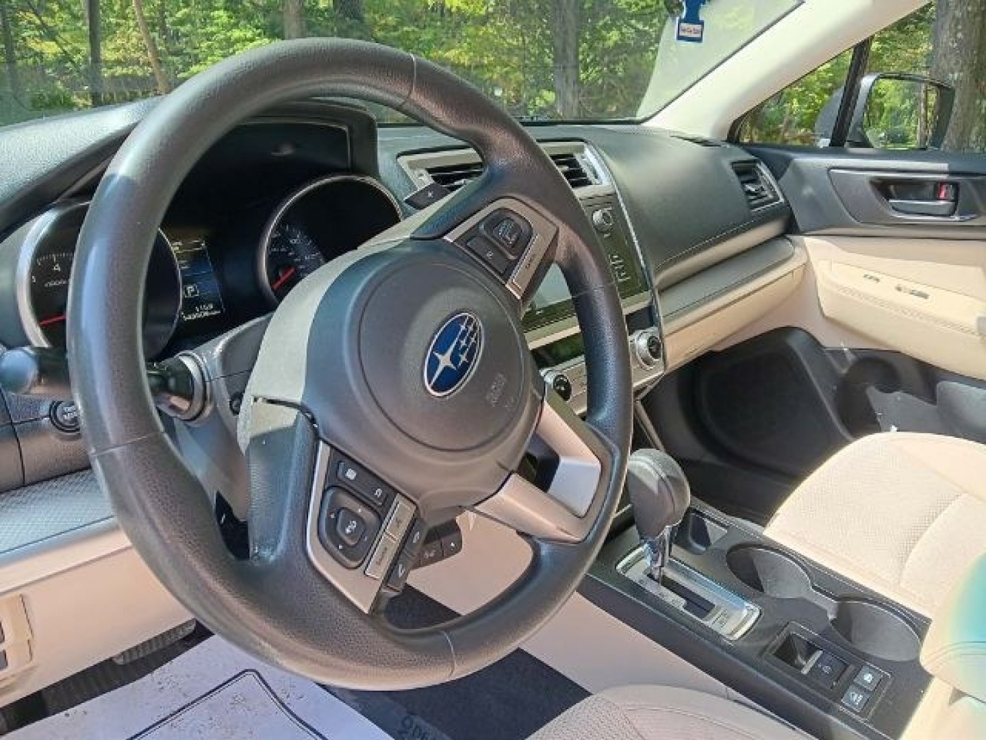 2017 WHITE Subaru Outback 2.5i (4S4BSAAC5H3) with an 2.5 L4 engine, CVT transmission, located at 19521 New George's Creek Rd SW, Barton, MD, 21521, (301) 463-2404, 39.524323, -79.017906- Photo#1