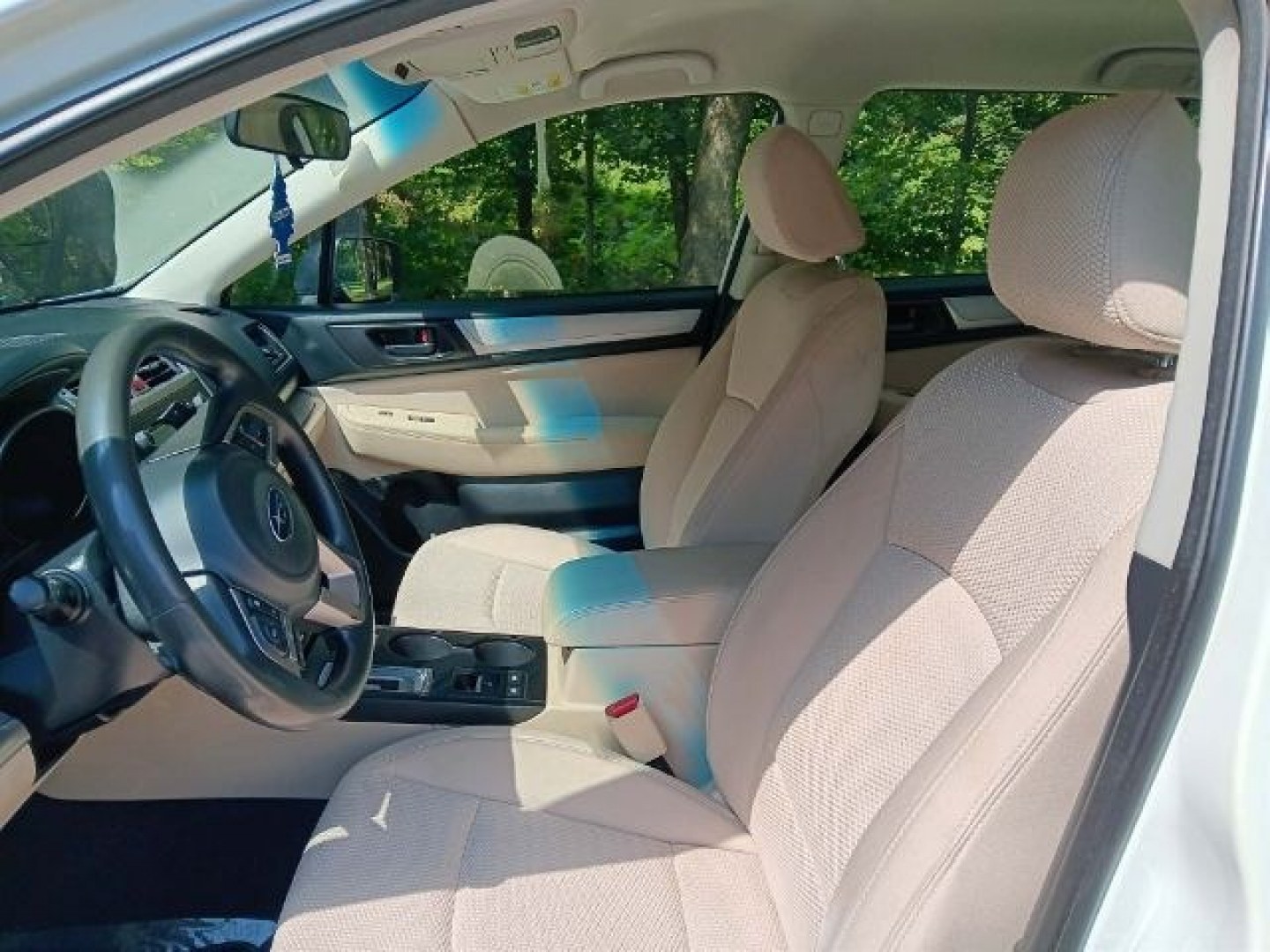 2017 WHITE Subaru Outback 2.5i (4S4BSAAC5H3) with an 2.5 L4 engine, CVT transmission, located at 19521 New George's Creek Rd SW, Barton, MD, 21521, (301) 463-2404, 39.524323, -79.017906- Photo#2