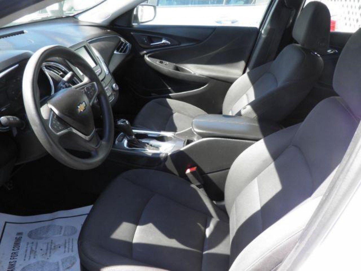 2018 White Chevrolet Malibu LT (1G1ZD5ST4JF) with an 1.5L I4 engine, AT transmission, located at 15520 McMullen Hwy SW, Belair, MD, 21502, (301) 729-3700, 39.581375, -78.846451- Photo#1