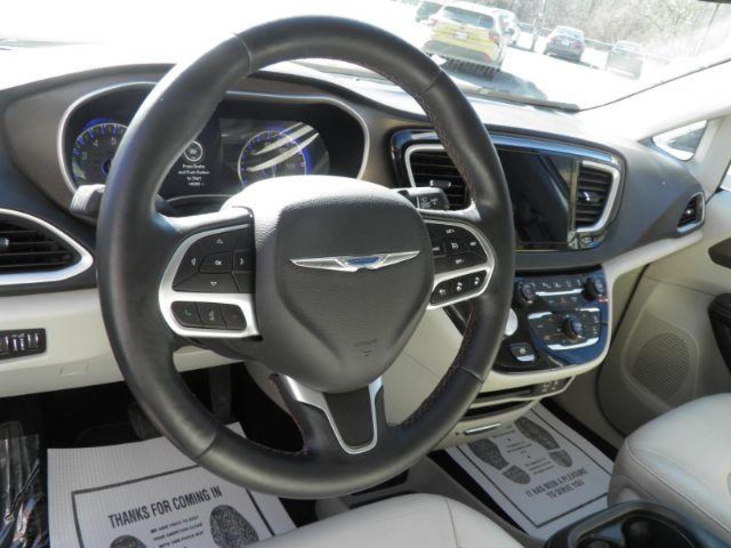 2018 GRAY Chrysler Pacifica Touring L (2C4RC1BG5JR) with an 3.6L V6 engine, AT transmission, located at 15520 McMullen Hwy SW, Belair, MD, 21502, (301) 729-3700, 39.581375, -78.846451 - Photo#2