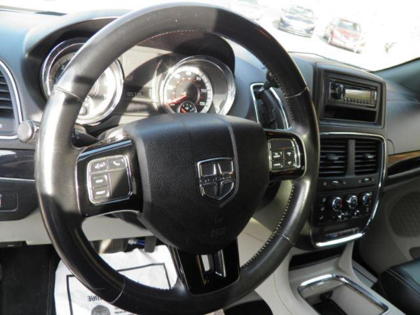 2018 White Dodge Grand Caravan SXT (2C4RDGCG7JR) with an 3.6L V6 engine, AT transmission, located at 15520 McMullen Hwy SW, Belair, MD, 21502, (301) 729-3700, 39.581375, -78.846451 - Photo#2