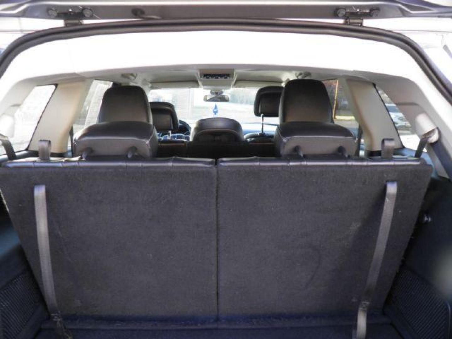 2018 Gray Dodge Journey Crossroad AWD (3C4PDDGG3JT) with an 3.6L V6 engine, AT transmission, located at 19521 New George's Creek Rd SW, Barton, MD, 21521, (301) 463-2404, 39.524323, -79.017906 - Photo#5