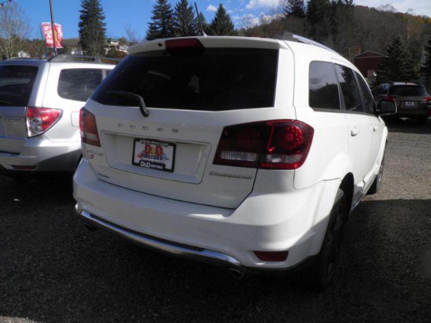 2018 WHITE Dodge Journey Crossroad AWD (3C4PDDGG0JT) with an 3.6L V6 engine, AT transmission, located at 19521 New George's Creek Rd SW, Barton, MD, 21521, (301) 463-2404, 39.524323, -79.017906 - Photo#6