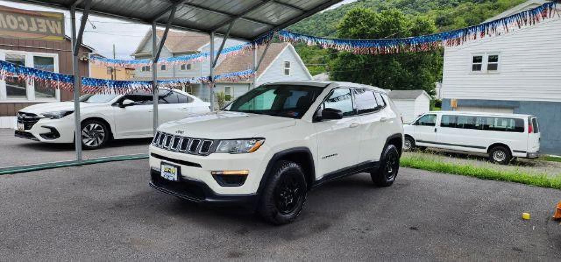 2018 WHITE /Black Jeep Compass Sport 4x4 (3C4NJDAB6JT) with an 2.4L L4 engine, AT transmission, located at 15520 McMullen Hwy SW, Belair, MD, 21502, (301) 729-3700, 39.581375, -78.846451 - Photo#2