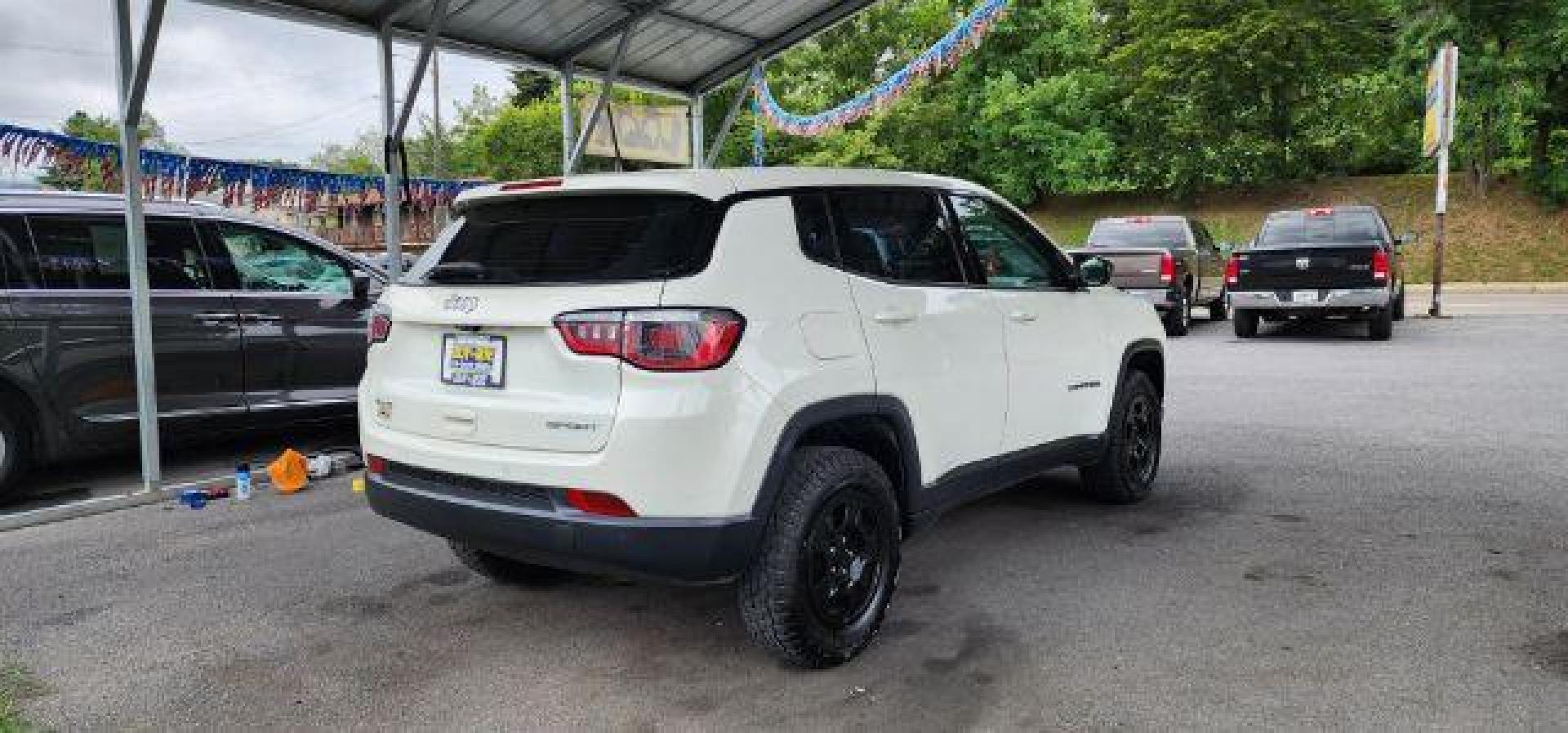 2018 WHITE /Black Jeep Compass Sport 4x4 (3C4NJDAB6JT) with an 2.4L L4 engine, AT transmission, located at 15520 McMullen Hwy SW, Belair, MD, 21502, (301) 729-3700, 39.581375, -78.846451 - Photo#10
