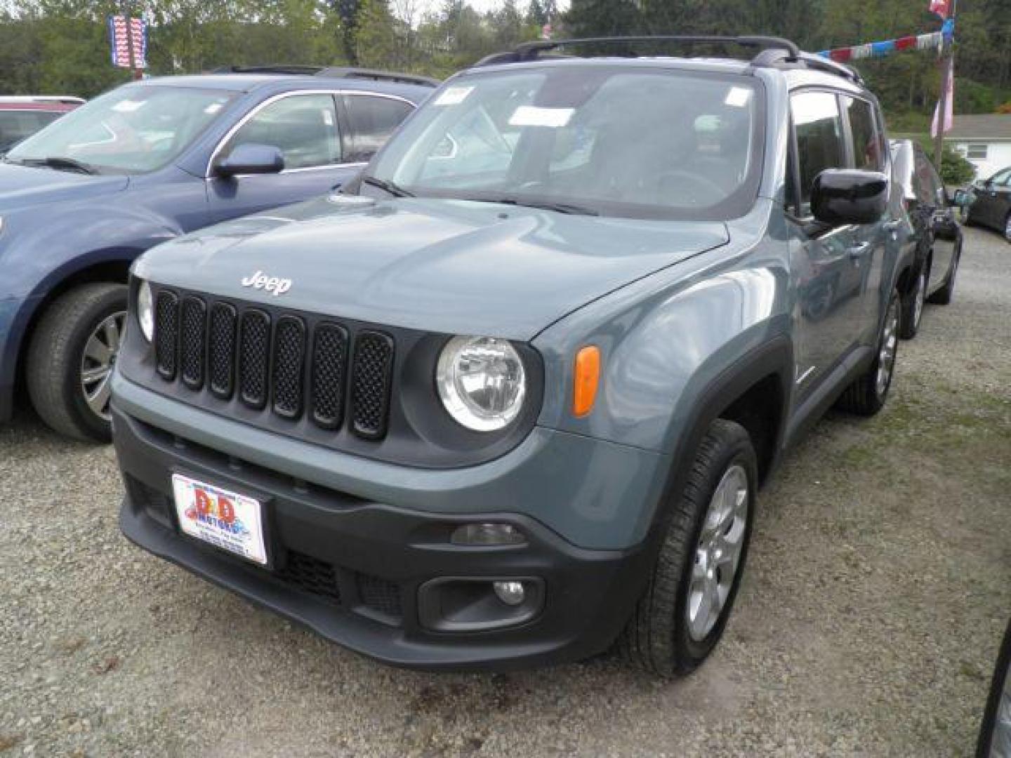 2018 GRAY Jeep Renegade Latitude 4x4 (ZACCJBBB2JP) with an 2.4L L4 engine, located at 19521 New George's Creek Rd SW, Barton, MD, 21521, (301) 463-2404, 39.524323, -79.017906 - Photo#0