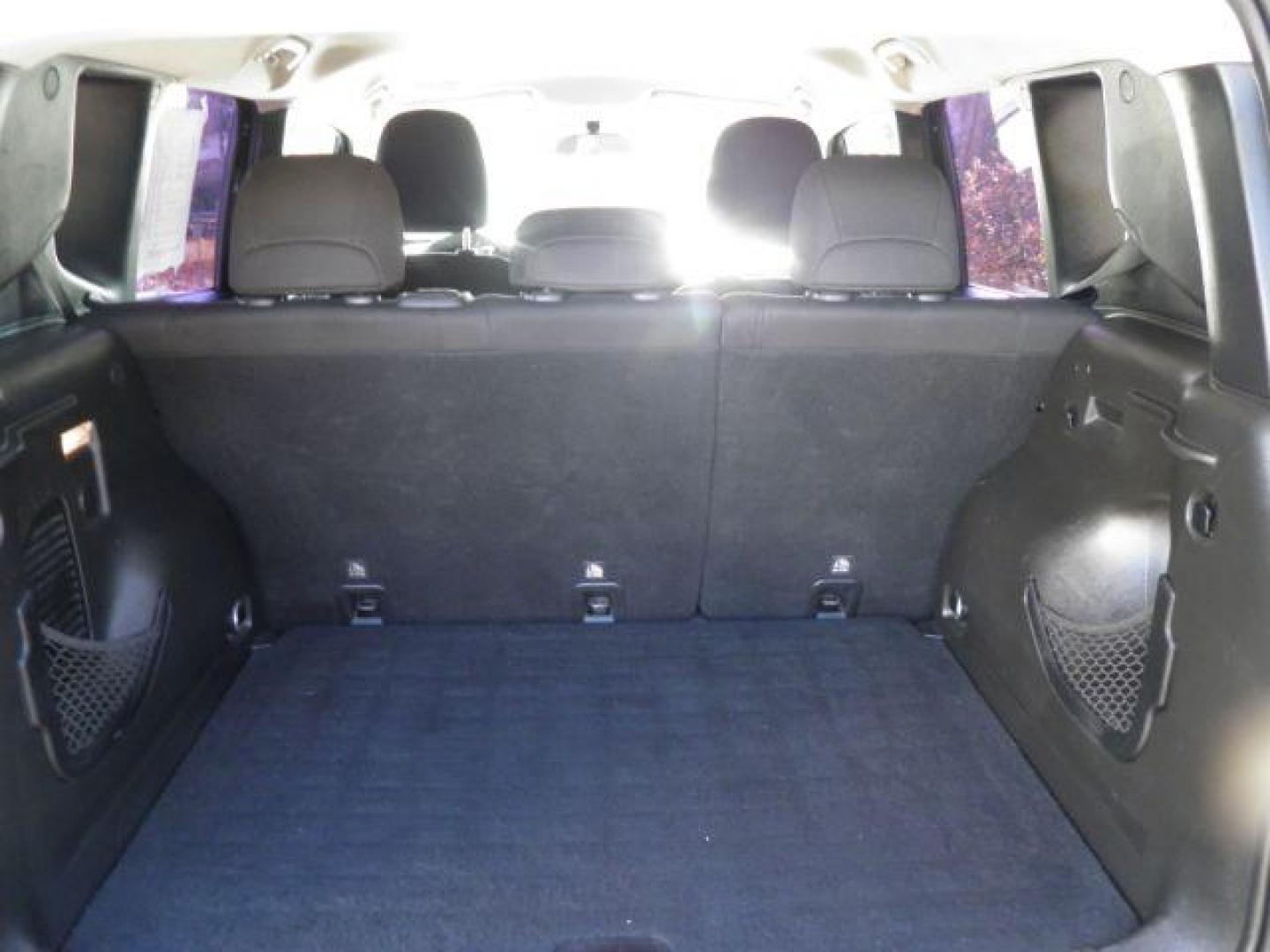 2018 Black Jeep Renegade Sport 4x4 (ZACCJBAH6JP) with an 1.4L engine, 6sp transmission, located at 19521 New George's Creek Rd SW, Barton, MD, 21521, (301) 463-2404, 39.524323, -79.017906 - Photo#4