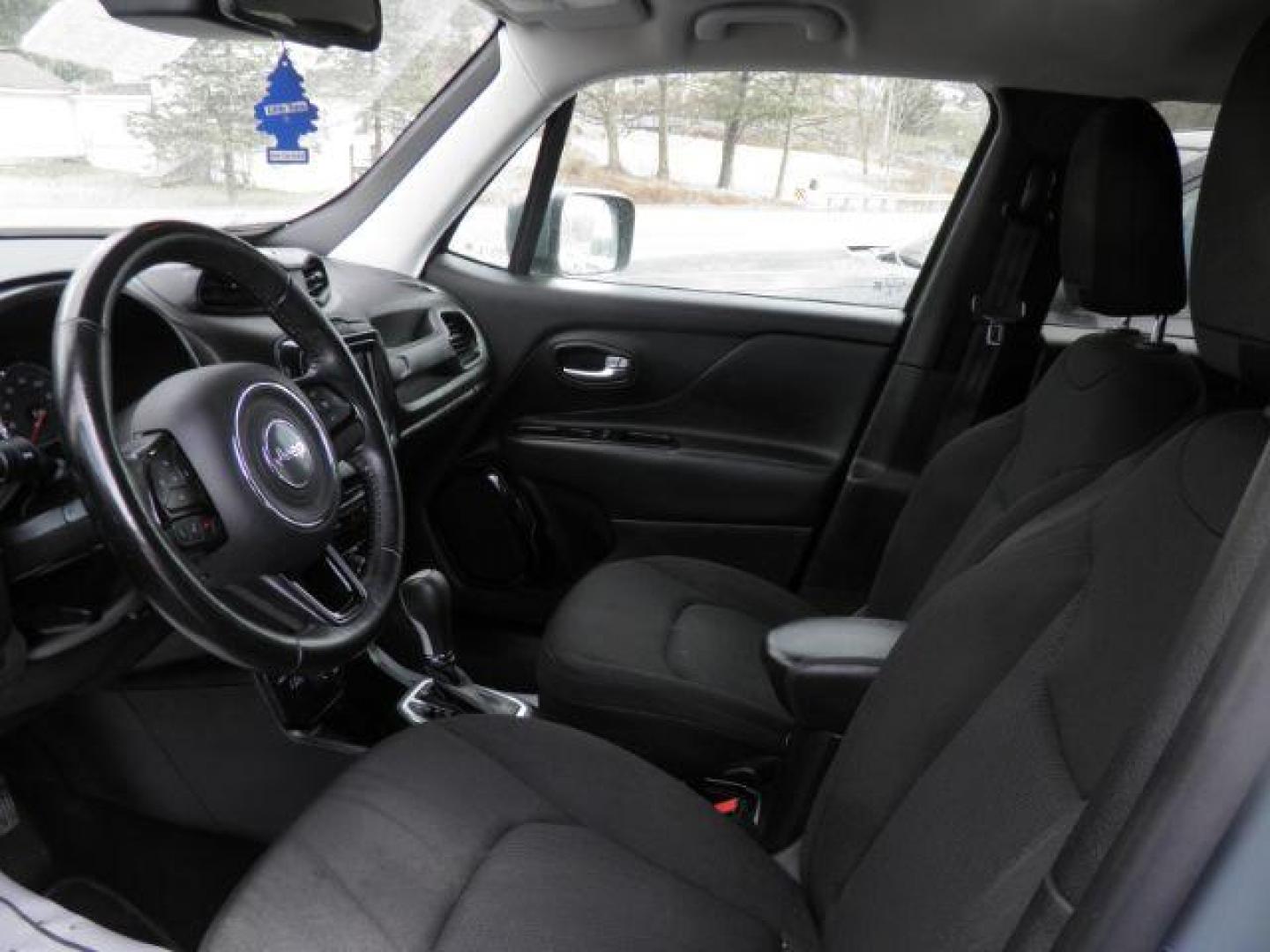 2018 GRAY Jeep Renegade Latitude 4WD (ZACCJBBB8JP) with an 2.4L L4 engine, 6SP transmission, located at 19521 New George's Creek Rd SW, Barton, MD, 21521, (301) 463-2404, 39.524323, -79.017906 - Photo#1