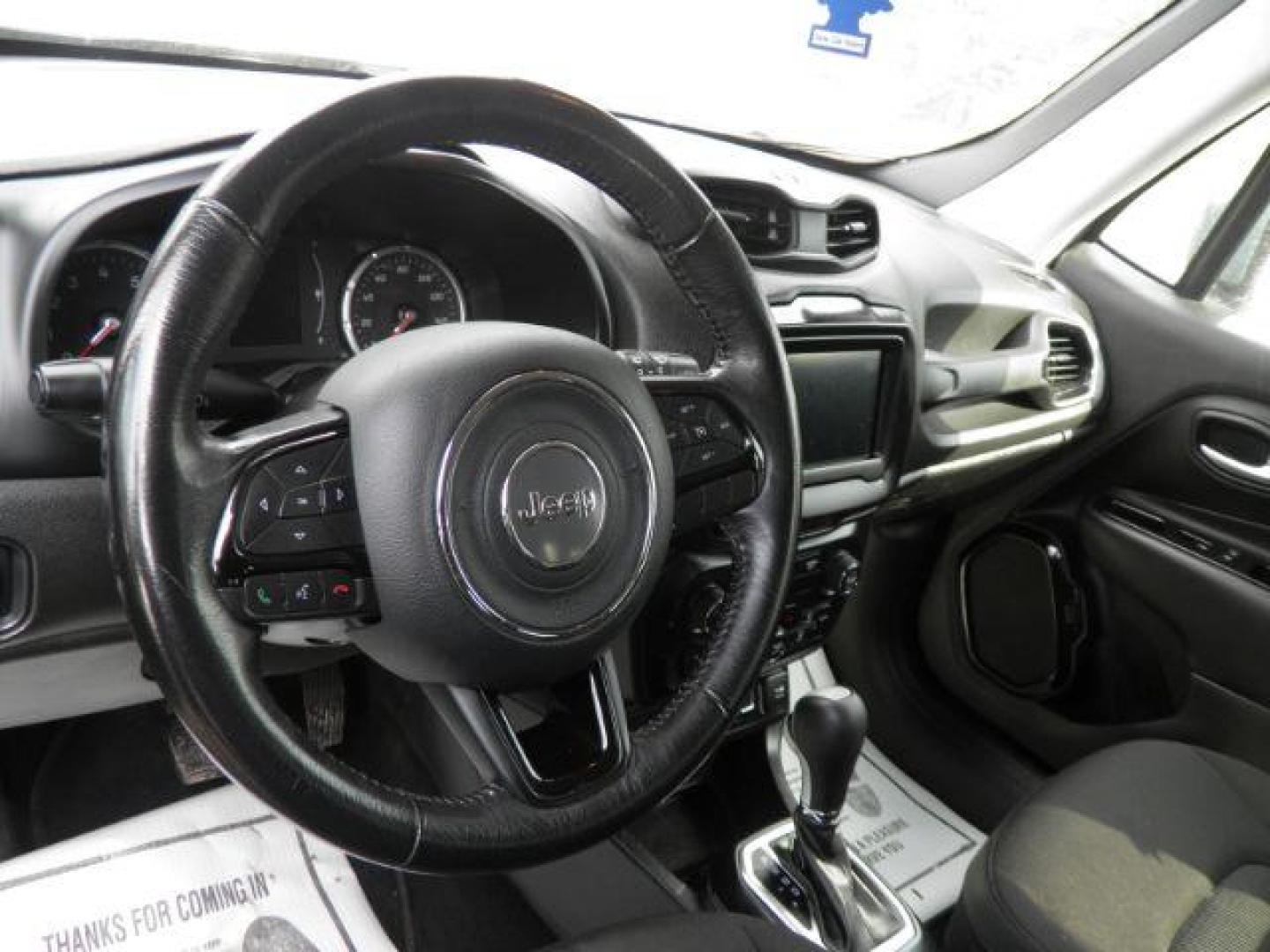 2018 GRAY Jeep Renegade Latitude 4WD (ZACCJBBB8JP) with an 2.4L L4 engine, 6SP transmission, located at 19521 New George's Creek Rd SW, Barton, MD, 21521, (301) 463-2404, 39.524323, -79.017906 - Photo#2