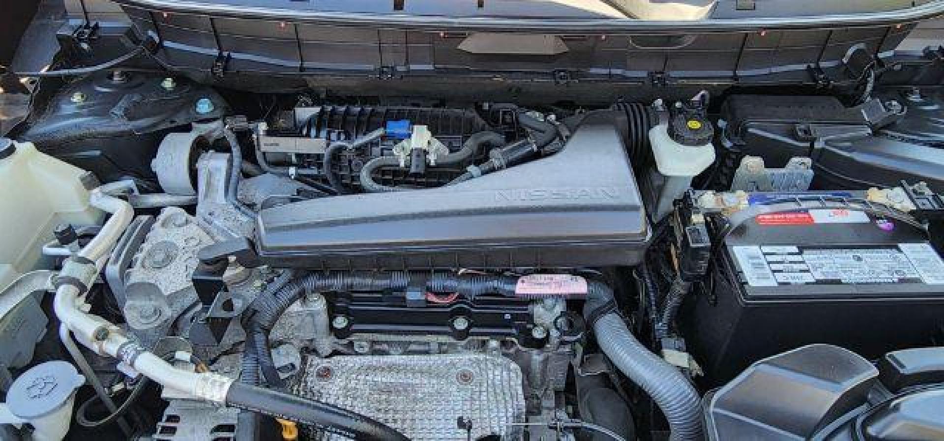 2018 GREEN /Cloth NISSAN ROGUE SV (5N1AT2MV1JC) with an 2.5L L4 engine, CVT transmission, located at 15520 McMullen Hwy SW, Belair, MD, 21502, (301) 729-3700, 39.581375, -78.846451 - FOR A BETTER PRICE CALL PAUL AT 301-268-8150 - Photo#15