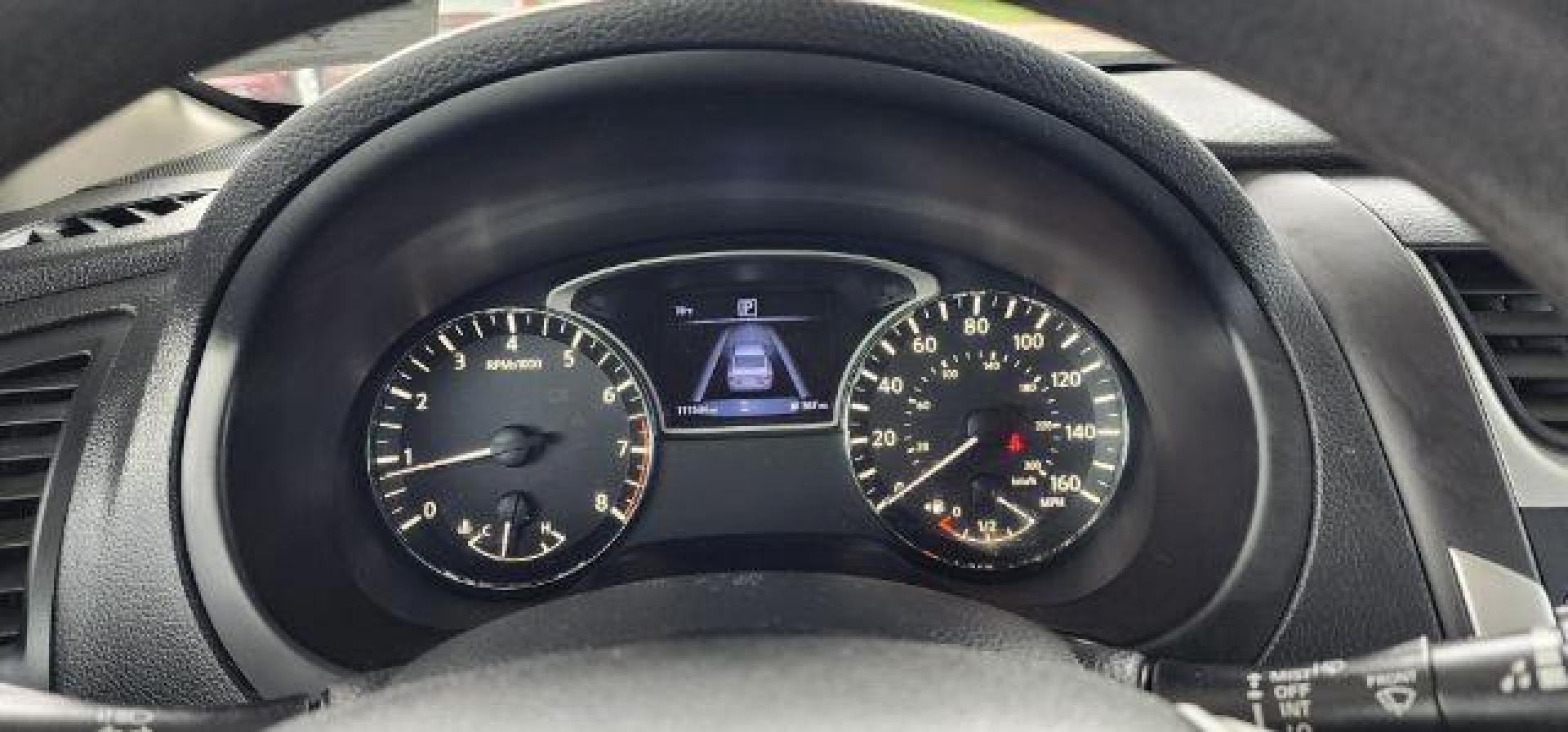 2018 White /Charcoal, cloth Nissan Altima 2.5 S (1N4AL3APXJC) with an 2.5L I4 engine, AT transmission, located at 19521 New George's Creek Rd SW, Barton, MD, 21521, (301) 463-2404, 39.524323, -79.017906 - FOR A BETTER PRICE CALL PAUL AT 301-268-8150 - Photo#4