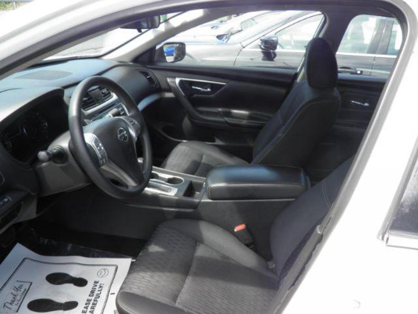 2018 White /Charcoal, cloth Nissan Altima 2.5 S (1N4AL3APXJC) with an 2.5L I4 engine, AT transmission, located at 19521 New George's Creek Rd SW, Barton, MD, 21521, (301) 463-2404, 39.524323, -79.017906 - FOR A BETTER PRICE CALL PAUL AT 301-268-8150 - Photo#2
