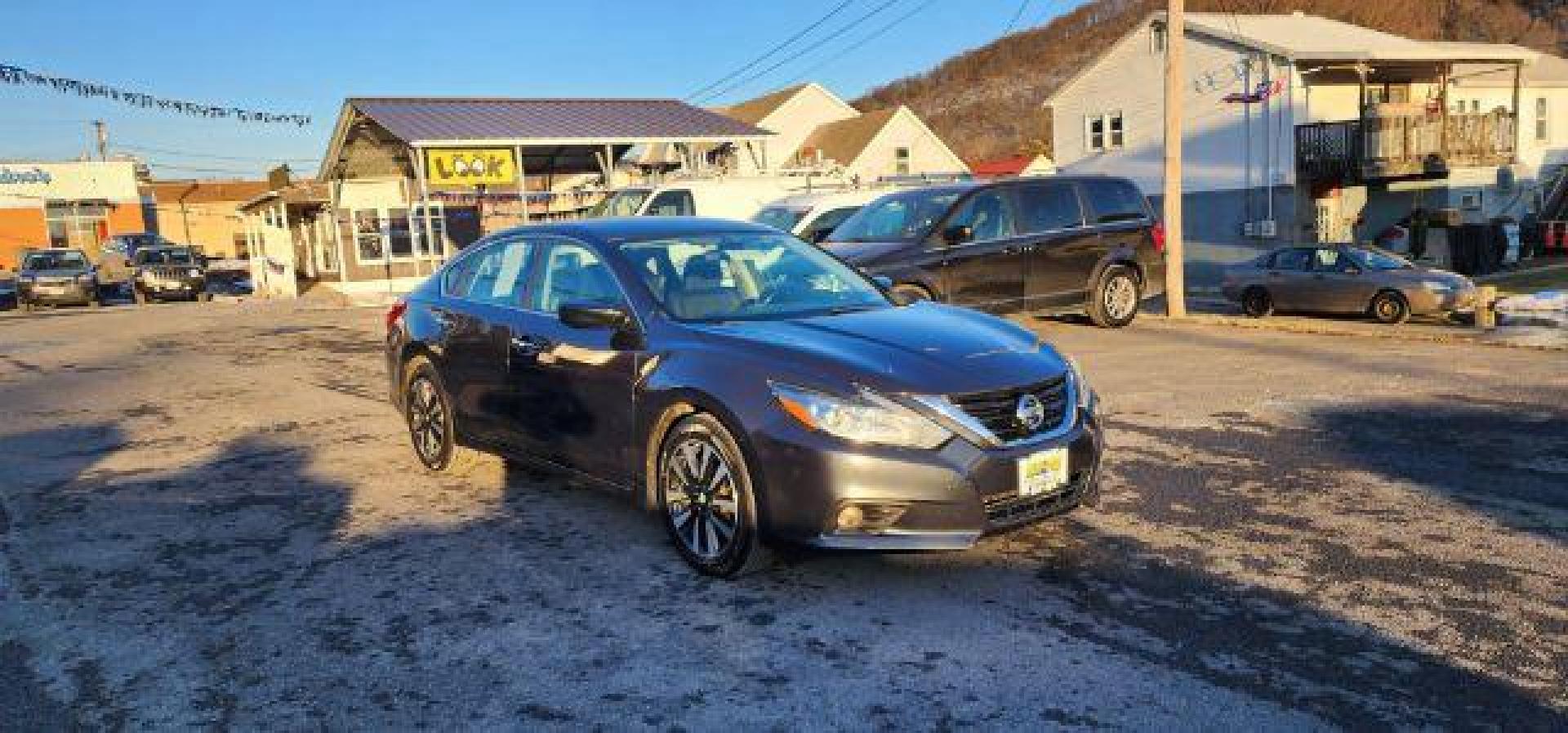 2018 Gray /Charcoal, cloth Nissan Altima 2.5 SV (1N4AL3AP1JC) with an 2.5L I4 engine, AT transmission, located at 15520 McMullen Hwy SW, Belair, MD, 21502, (301) 729-3700, 39.581375, -78.846451 - FOR A BETTER PRICE CALL PAUL AT 301-268-8150 - Photo#0