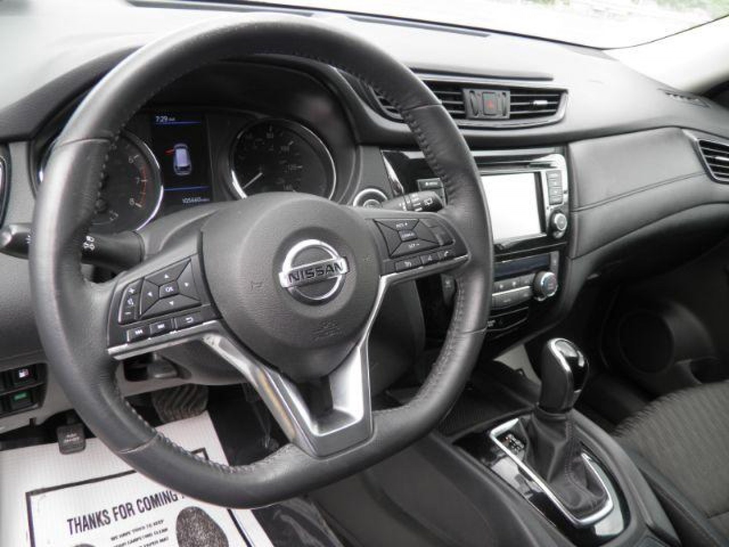 2018 SILVER Nissan Rogue SV (5N1AT2MVXJC) with an 2.5 L4 engine, AT transmission, located at 15520 McMullen Hwy SW, Belair, MD, 21502, (301) 729-3700, 39.581375, -78.846451- Photo#2