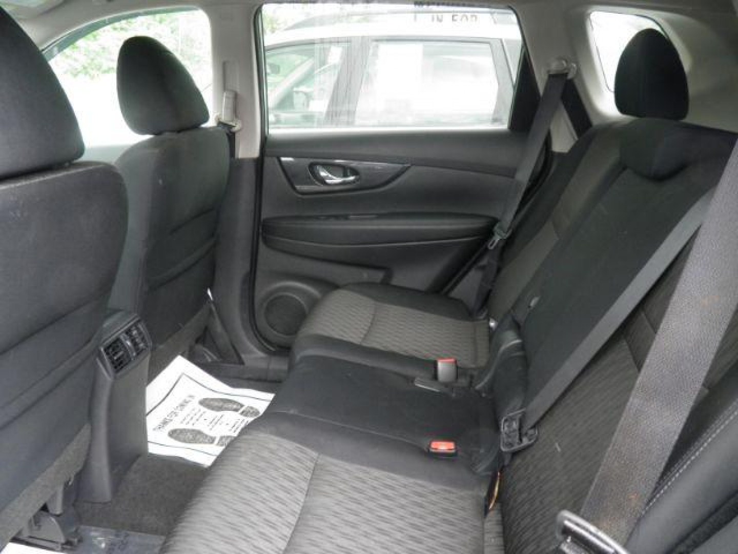 2018 SILVER Nissan Rogue SV (5N1AT2MVXJC) with an 2.5 L4 engine, AT transmission, located at 15520 McMullen Hwy SW, Belair, MD, 21502, (301) 729-3700, 39.581375, -78.846451- Photo#3