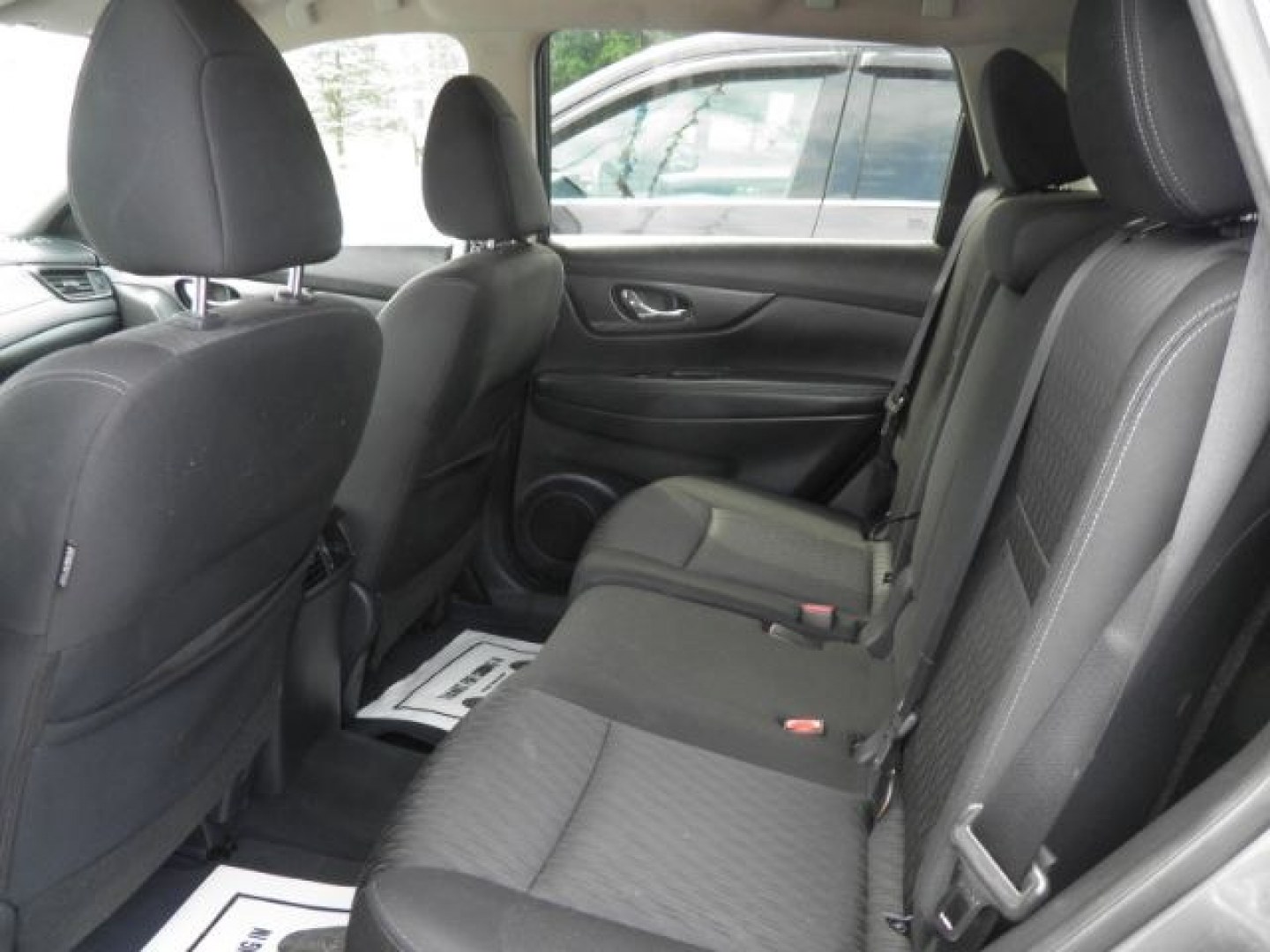 2018 GRAY Nissan Rogue SV (KNMAT2MV3JP) with an 2.5 L4 engine, AT transmission, located at 15520 McMullen Hwy SW, Belair, MD, 21502, (301) 729-3700, 39.581375, -78.846451- Photo#3