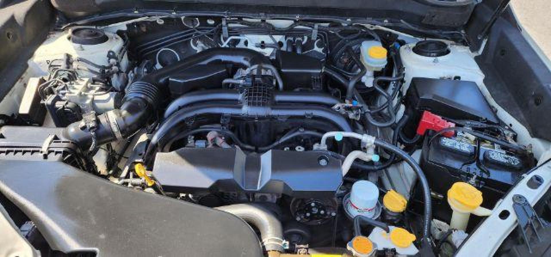 2018 White /Gray Subaru Forester 2.5i Premium (JF2SJAGC2JH) with an 2.5L H4 engine, AT transmission, located at 15520 McMullen Hwy SW, Belair, MD, 21502, (301) 729-3700, 39.581375, -78.846451 - Photo#9