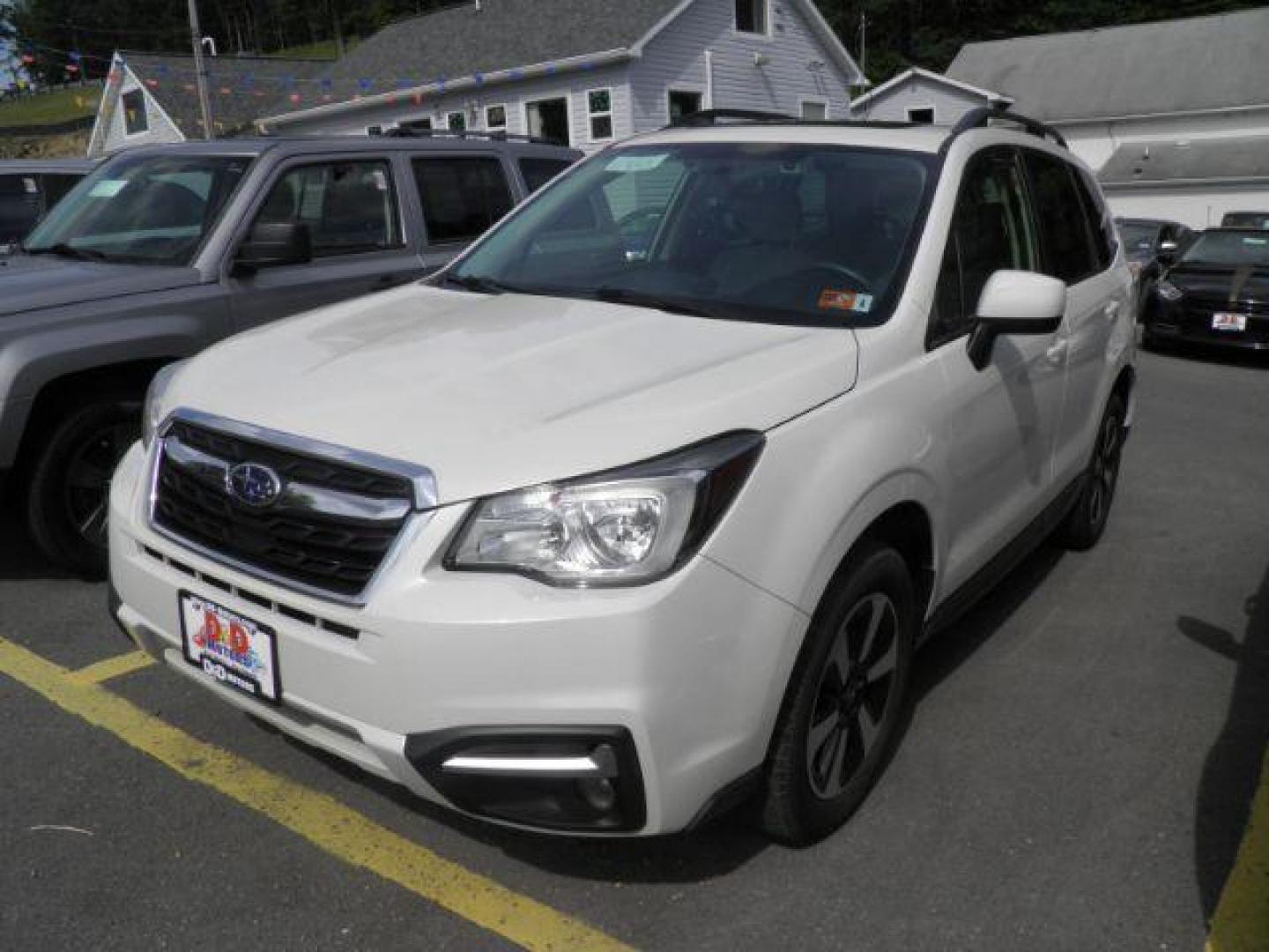 2018 White /Gray Subaru Forester 2.5i Premium (JF2SJAGC2JH) with an 2.5L H4 engine, AT transmission, located at 15520 McMullen Hwy SW, Belair, MD, 21502, (301) 729-3700, 39.581375, -78.846451 - Photo#0