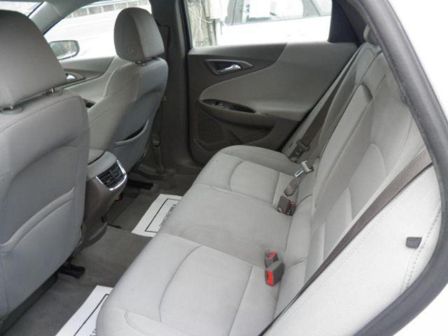 2019 WHITE Chevrolet MALIBU LT (1G1ZD5ST3KF) with an 1.5L L4 engine, AT transmission, located at 15520 McMullen Hwy SW, Belair, MD, 21502, (301) 729-3700, 39.581375, -78.846451 - Photo#3