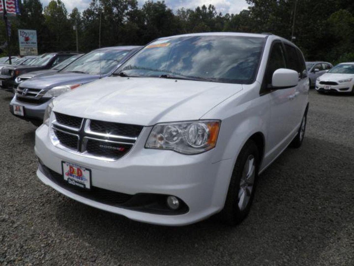 2019 White Dodge Grand Caravan SXT (2C4RDGCG5KR) with an 3.6L V6 engine, AT transmission, located at 19521 New George's Creek Rd SW, Barton, MD, 21521, (301) 463-2404, 39.524323, -79.017906 - Photo#0