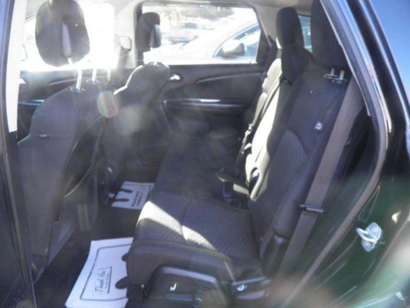 2019 BLACK Dodge Journey SE (3C4PDCBB6KT) with an 2.4L L4 engine, AT transmission, located at 19521 New George's Creek Rd SW, Barton, MD, 21521, (301) 463-2404, 39.524323, -79.017906 - Photo#3