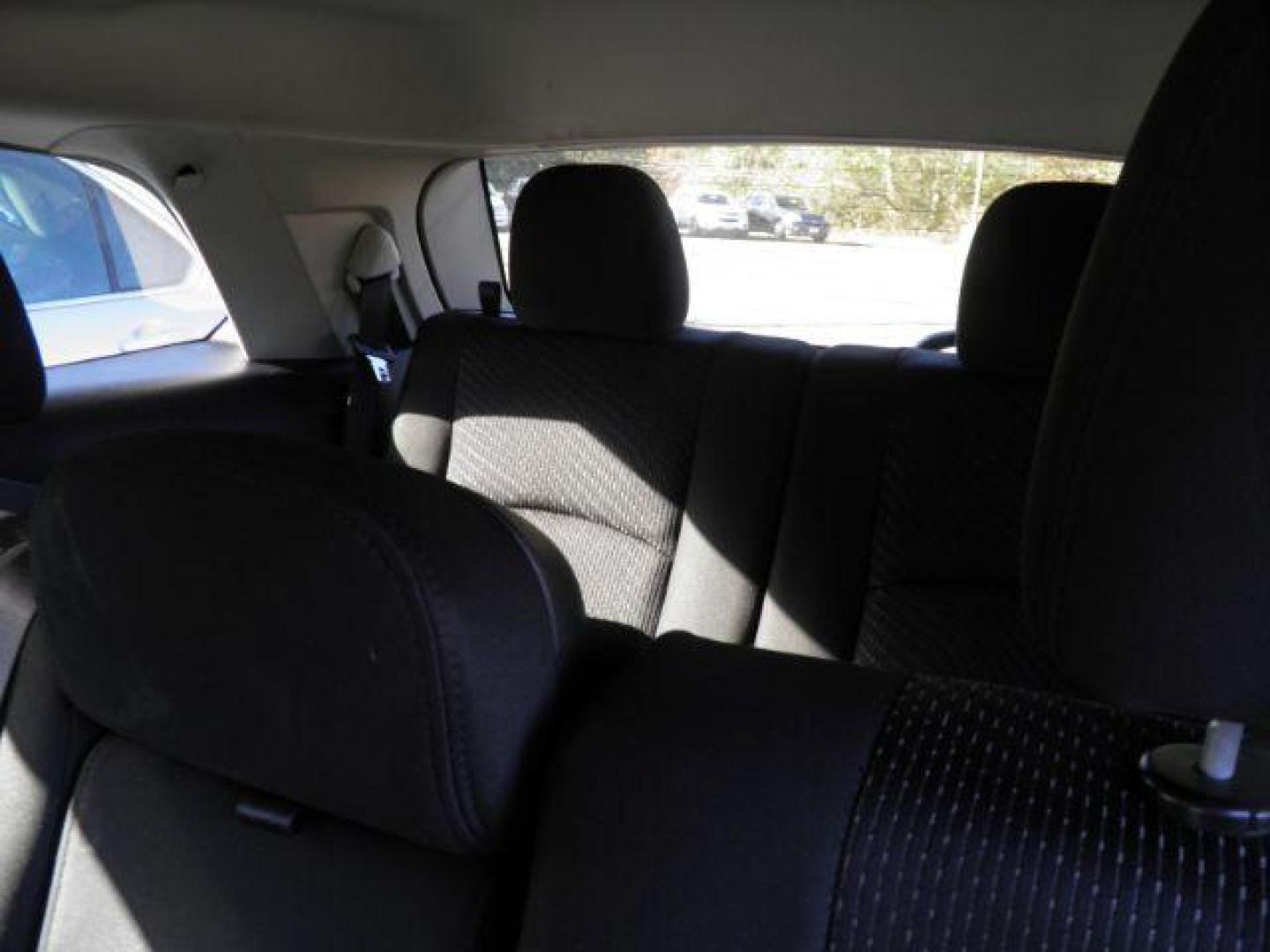 2019 BLACK Dodge Journey SE (3C4PDCBB6KT) with an 2.4L L4 engine, AT transmission, located at 19521 New George's Creek Rd SW, Barton, MD, 21521, (301) 463-2404, 39.524323, -79.017906 - Photo#4