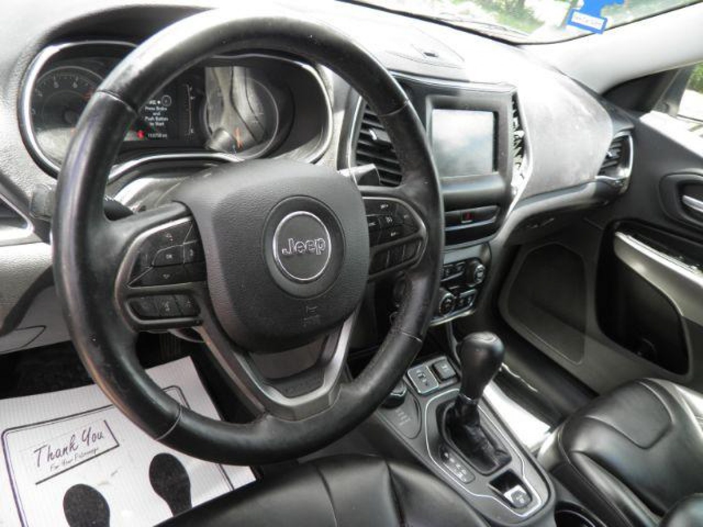 2019 GRAY Jeep Cherokee Latitude Plus 4x4 (1C4PJMLX5KD) with an 2.4L L4 engine, located at 19521 New George's Creek Rd SW, Barton, MD, 21521, (301) 463-2404, 39.524323, -79.017906- Photo#2