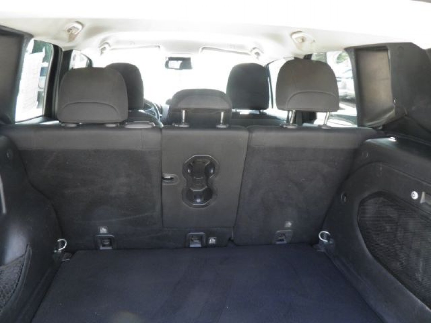 2019 BLACK Jeep Renegade Altitude 4x4 (ZACNJBBB5KP) with an 2.4L L4 engine, located at 19521 New George's Creek Rd SW, Barton, MD, 21521, (301) 463-2404, 39.524323, -79.017906- Photo#4