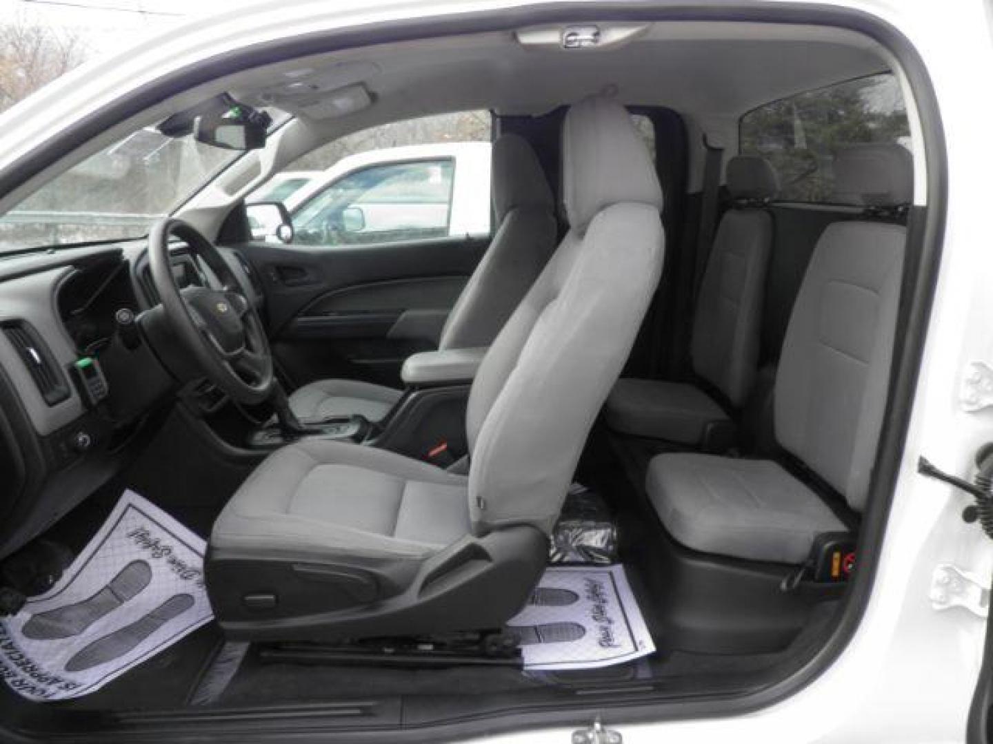 2020 White Chevrolet Colorado 2WD Extended Cab Long Box WT (1GCHSBEA8L1) with an 2.5L I4 engine, AT transmission, located at 15520 McMullen Hwy SW, Belair, MD, 21502, (301) 729-3700, 39.581375, -78.846451 - Photo#1