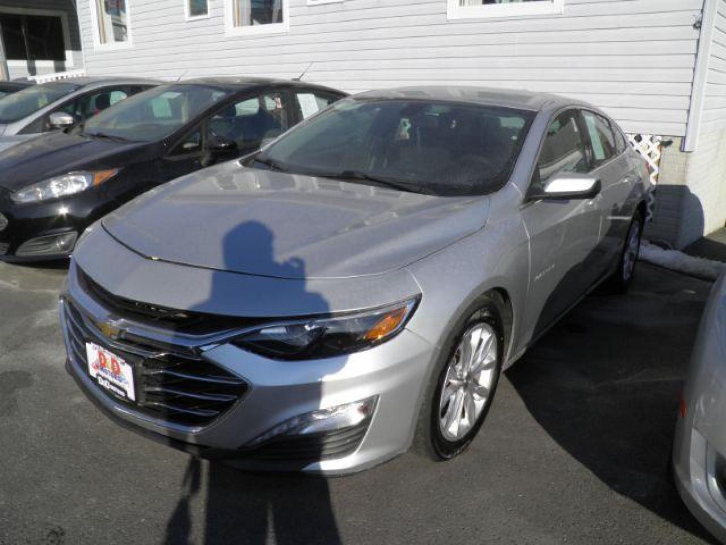2020 Silver Chevrolet Malibu FWD LT (1G1ZD5ST4LF) with an 1.5L I4 engine, AT transmission, located at 19521 New George's Creek Rd SW, Barton, MD, 21521, (301) 463-2404, 39.524323, -79.017906 - Photo#0