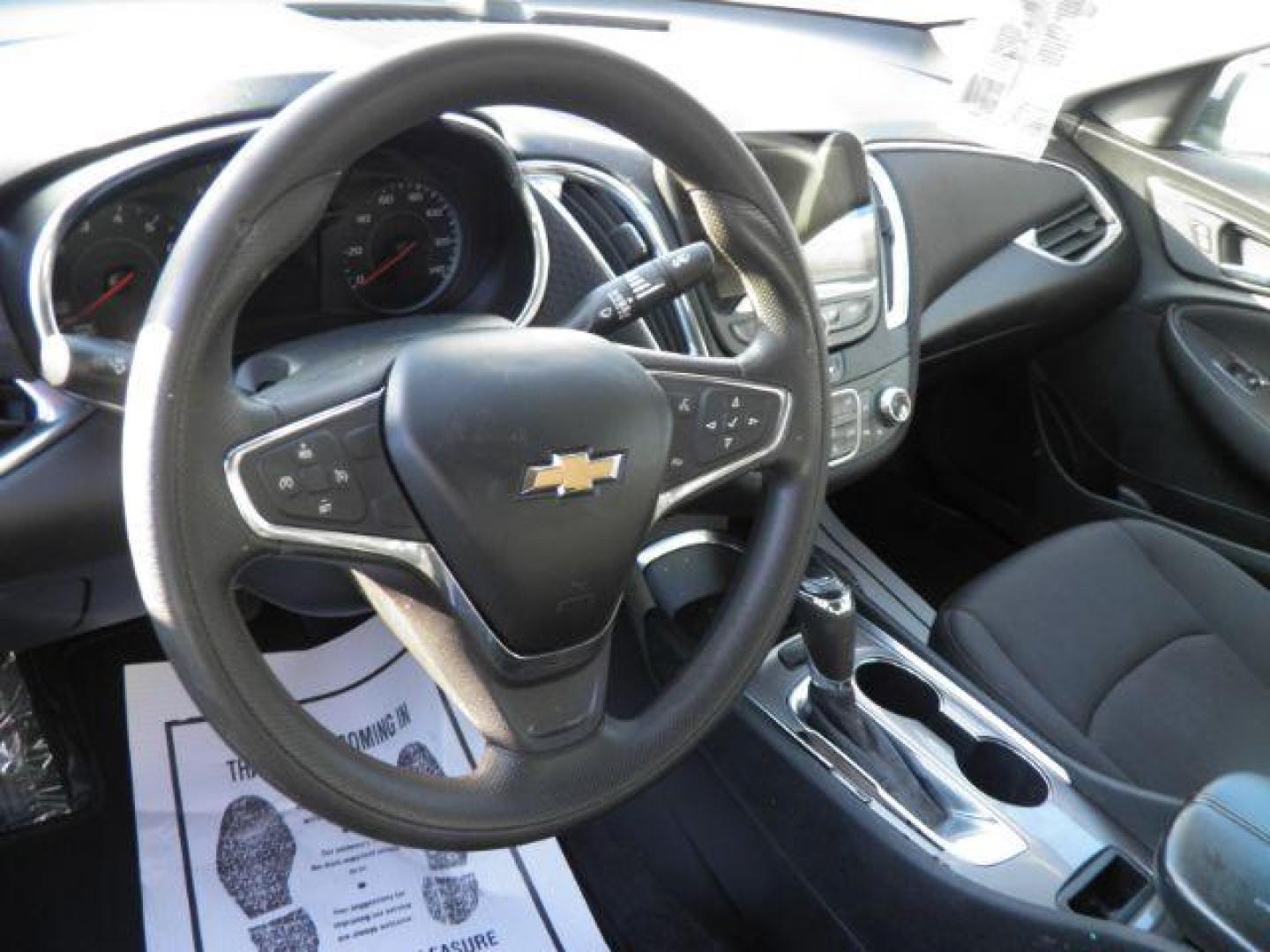 2020 Silver Chevrolet Malibu FWD LT (1G1ZD5ST4LF) with an 1.5L I4 engine, AT transmission, located at 19521 New George's Creek Rd SW, Barton, MD, 21521, (301) 463-2404, 39.524323, -79.017906 - Photo#2