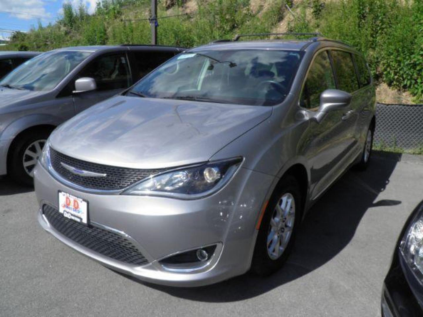 2020 Silver Chrysler Pacifica Touring L (2C4RC1BG2LR) with an 3.6L V6 engine, AT transmission, located at 15520 McMullen Hwy SW, Belair, MD, 21502, (301) 729-3700, 39.581375, -78.846451 - Photo#0