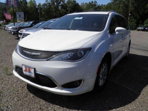 2020 Chrysler Pacifica Touring L
