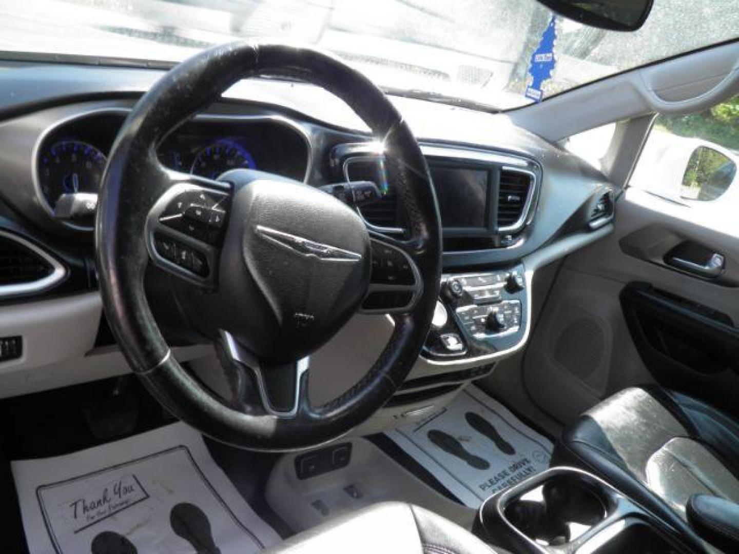 2020 WHITE Chrysler Pacifica Touring L (2C4RC1BG7LR) with an 3.6L V6 engine, AT transmission, located at 19521 New George's Creek Rd SW, Barton, MD, 21521, (301) 463-2404, 39.524323, -79.017906 - Photo#2
