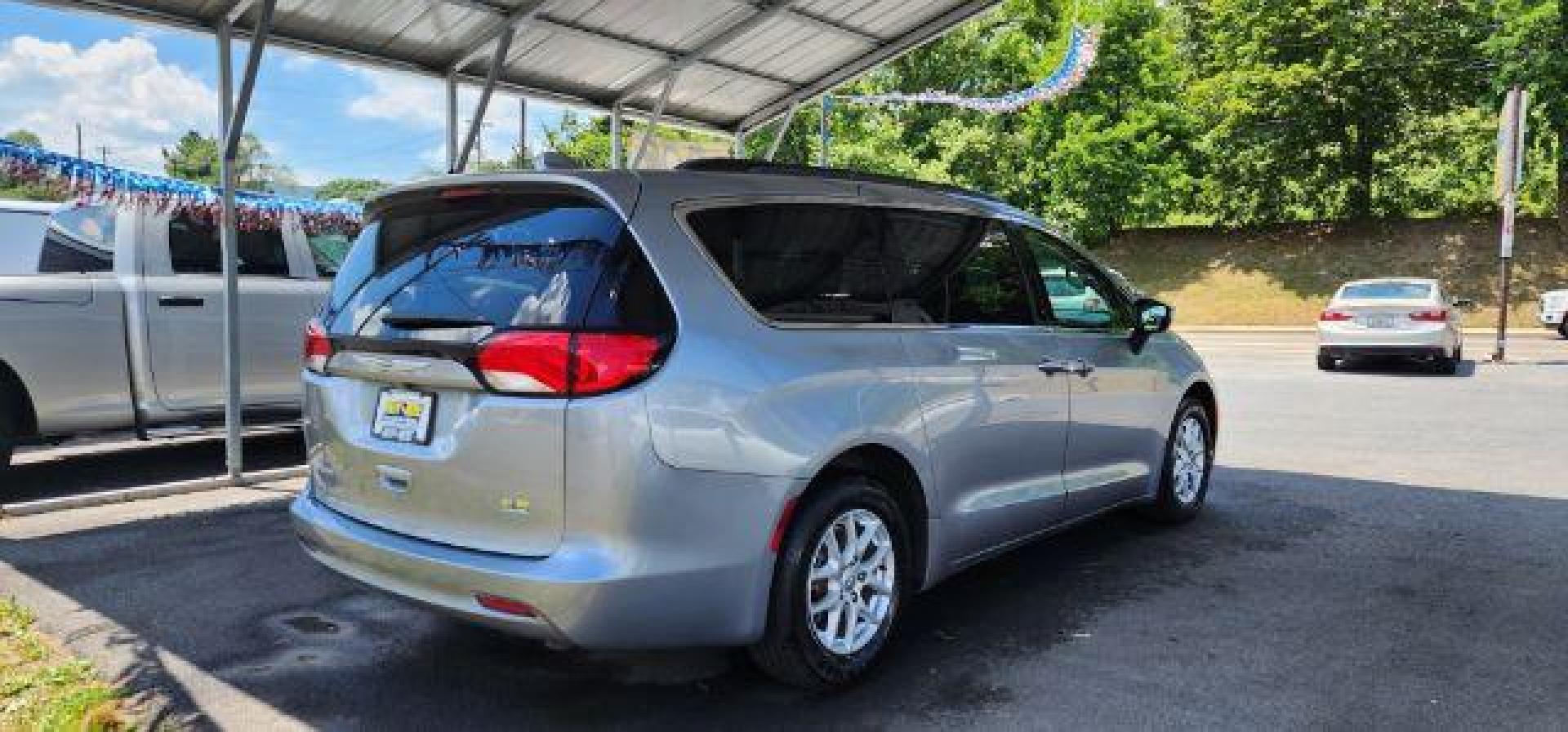 2020 SILVER /Alloy/Black Chrysler Voyager LXI (2C4RC1DG0LR) with an 3.6L V6 engine, AT transmission, located at 15520 McMullen Hwy SW, Belair, MD, 21502, (301) 729-3700, 39.581375, -78.846451 - Photo#12