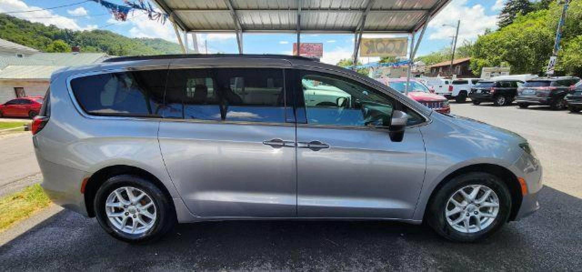2020 SILVER /Alloy/Black Chrysler Voyager LXI (2C4RC1DG0LR) with an 3.6L V6 engine, AT transmission, located at 15520 McMullen Hwy SW, Belair, MD, 21502, (301) 729-3700, 39.581375, -78.846451 - Photo#13