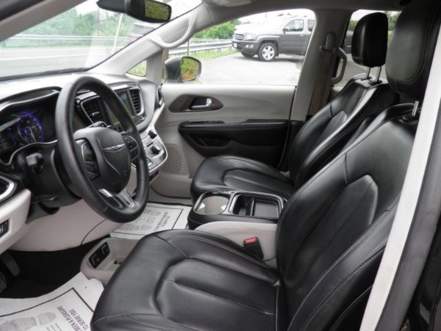 2020 BLACK Chrysler Voyager LXI (2C4RC1DGXLR) with an 3.6L V6 engine, AT transmission, located at 15520 McMullen Hwy SW, Belair, MD, 21502, (301) 729-3700, 39.581375, -78.846451- Photo#1