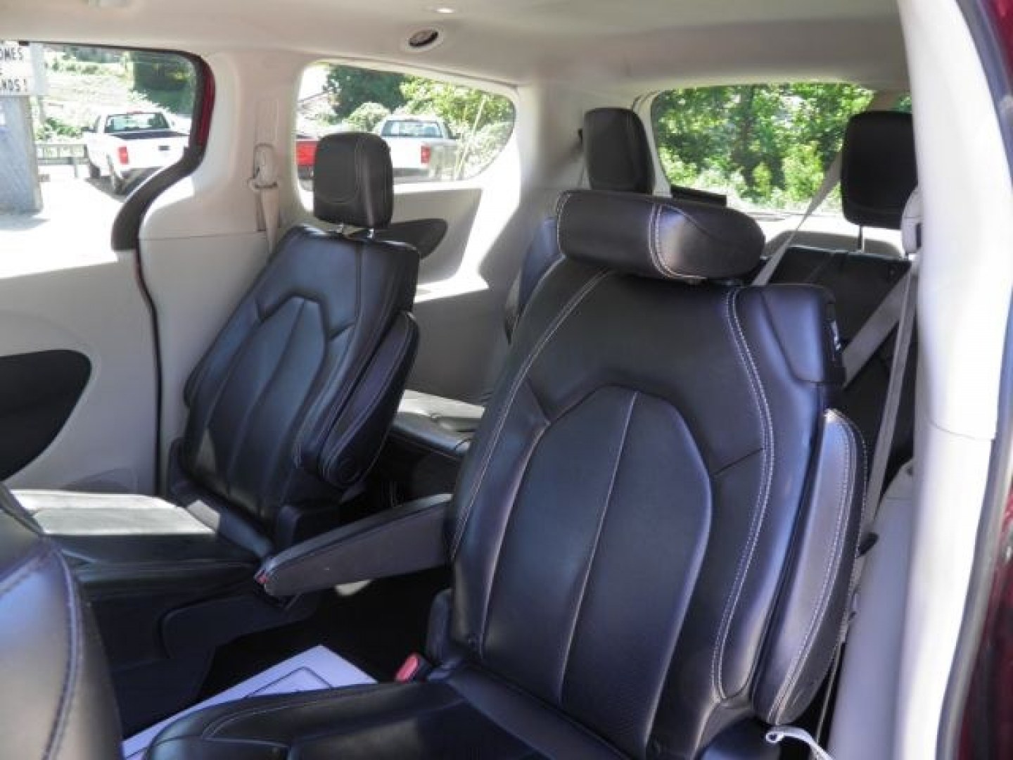 2020 RED Chrysler Voyager LXI (2C4RC1DG5LR) with an 3.6L V6 engine, AT transmission, located at 19521 New George's Creek Rd SW, Barton, MD, 21521, (301) 463-2404, 39.524323, -79.017906- Photo#3