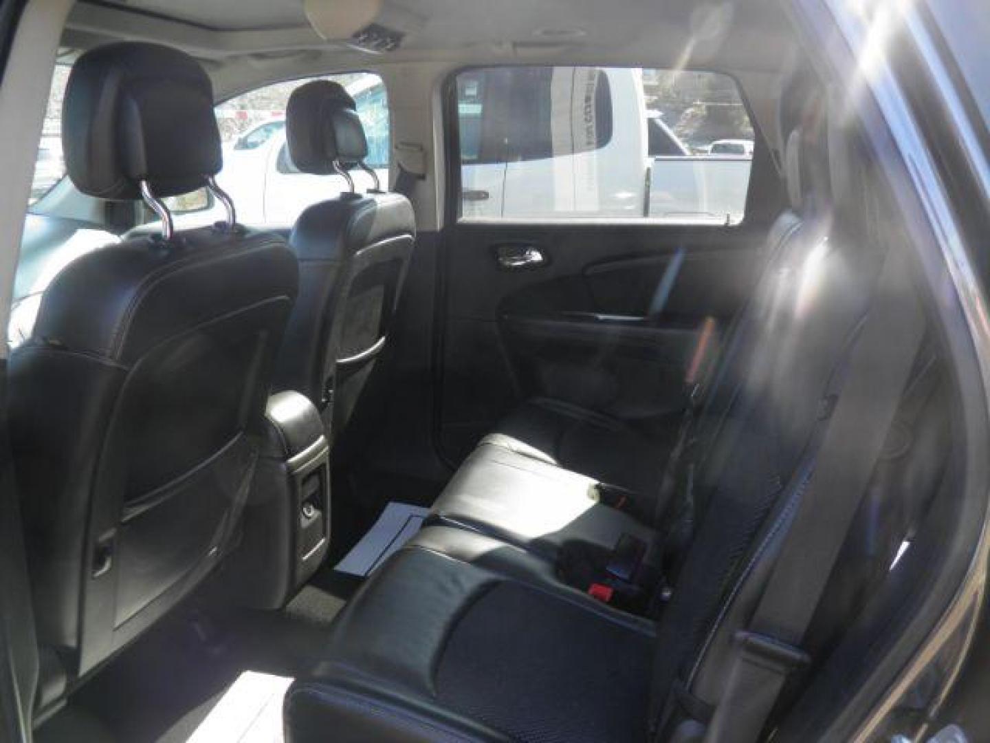 2020 GRAY Dodge Journey CROSS (3C4PDCGBXLT) with an 2.4L L4 engine, AT transmission, located at 15520 McMullen Hwy SW, Belair, MD, 21502, (301) 729-3700, 39.581375, -78.846451 - Photo#3