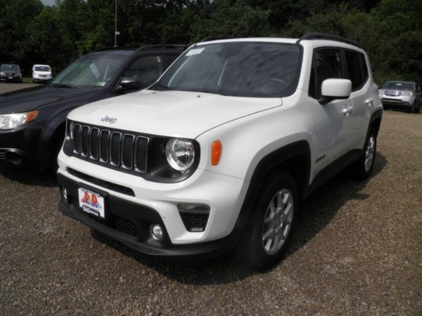2020 WHITE Jeep Renegade Latitude 4x4 (ZACNJBBB4LP) with an 2.4L L4 engine, located at 19521 New George's Creek Rd SW, Barton, MD, 21521, (301) 463-2404, 39.524323, -79.017906- Photo#0