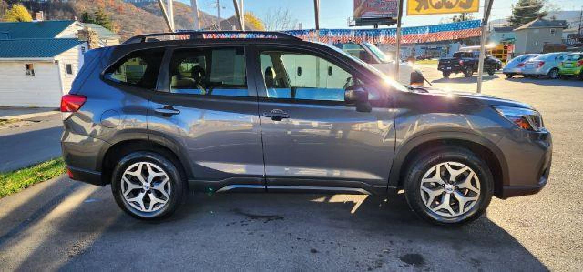 2020 GRAY /Black, cloth Subaru Forester Premium (JF2SKAGC5LH) with an 2.5 L4 engine, CVT transmission, located at 15520 McMullen Hwy SW, Belair, MD, 21502, (301) 729-3700, 39.581375, -78.846451 - FOR A BETTER PRICE CALL PAUL AT 301-268-8150 - Photo#14